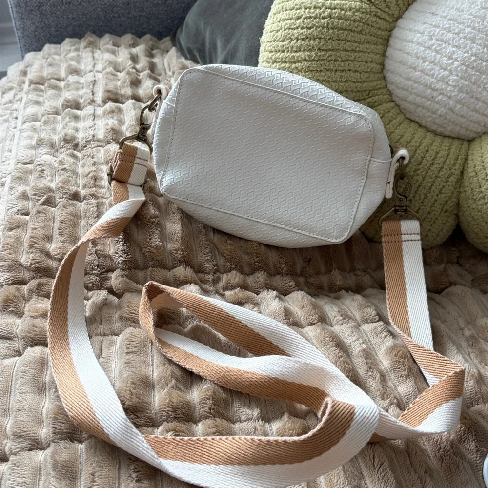 Chic Black and Silver Embellished Belt - Picture 5 of 8